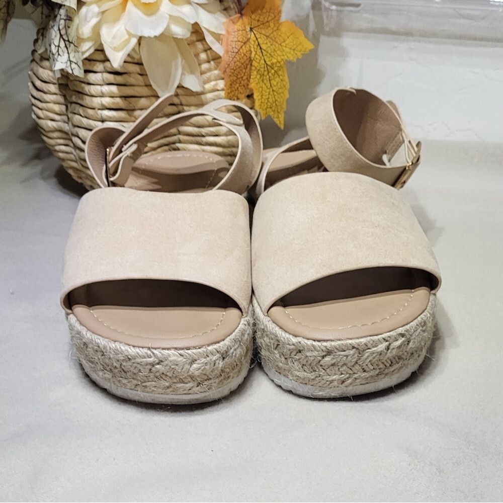 Dream Pairs Nude Suede Ankle Strap Platform Espadrille Sandals Size 7 EUC - Picture 7 of 13